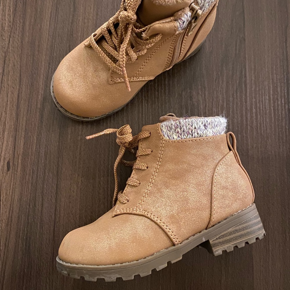 Cat & Jack Toddler Combat Boots / Size 7